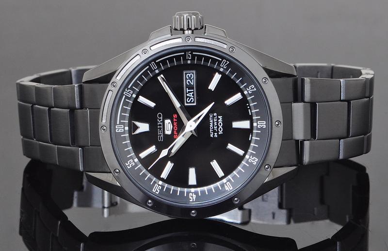 SEIKO 5 Sports SRP157