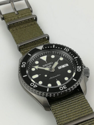 Seiko 5 Sports SRPD65K4