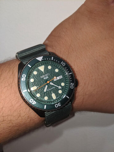 Seiko 5 Sports SRPD77K1