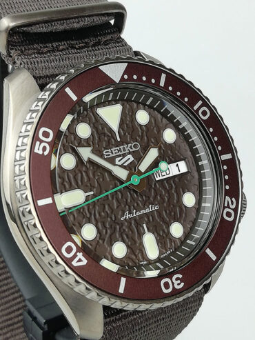 Seiko 5 Sports SRPD85K1