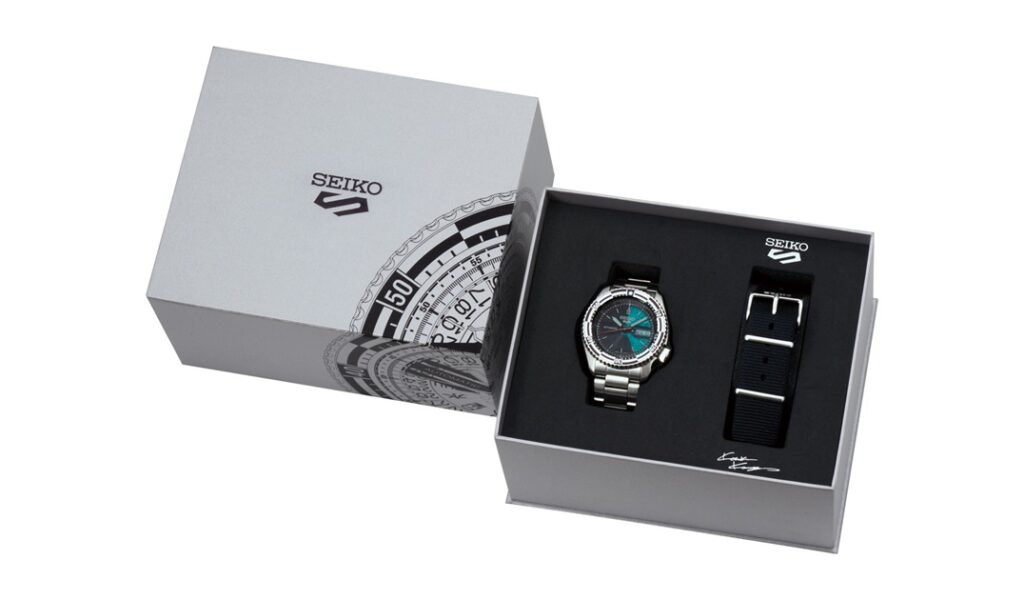 Seiko 5 Sports SRPJ43 Box