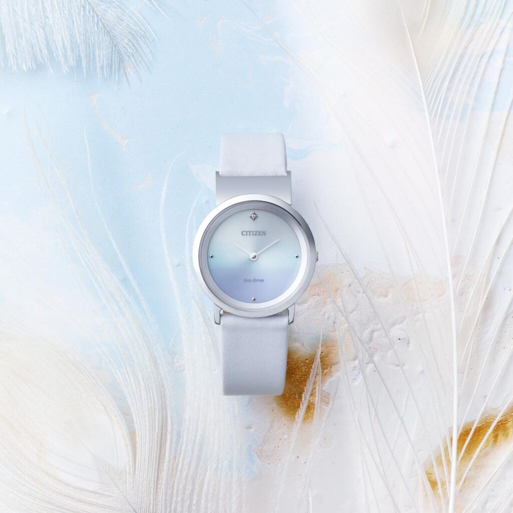 Citizen L EG7070-14A Features