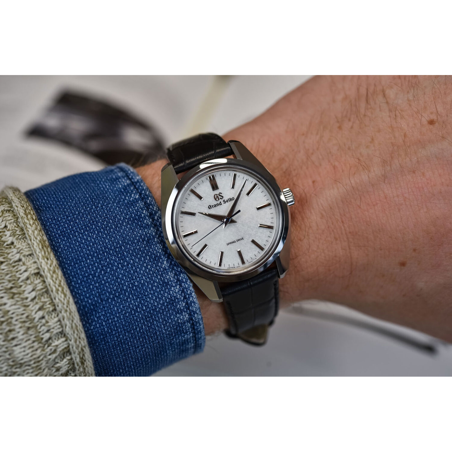 GRAND SEIKO SBGY011 - SWING WATCH Indonesia