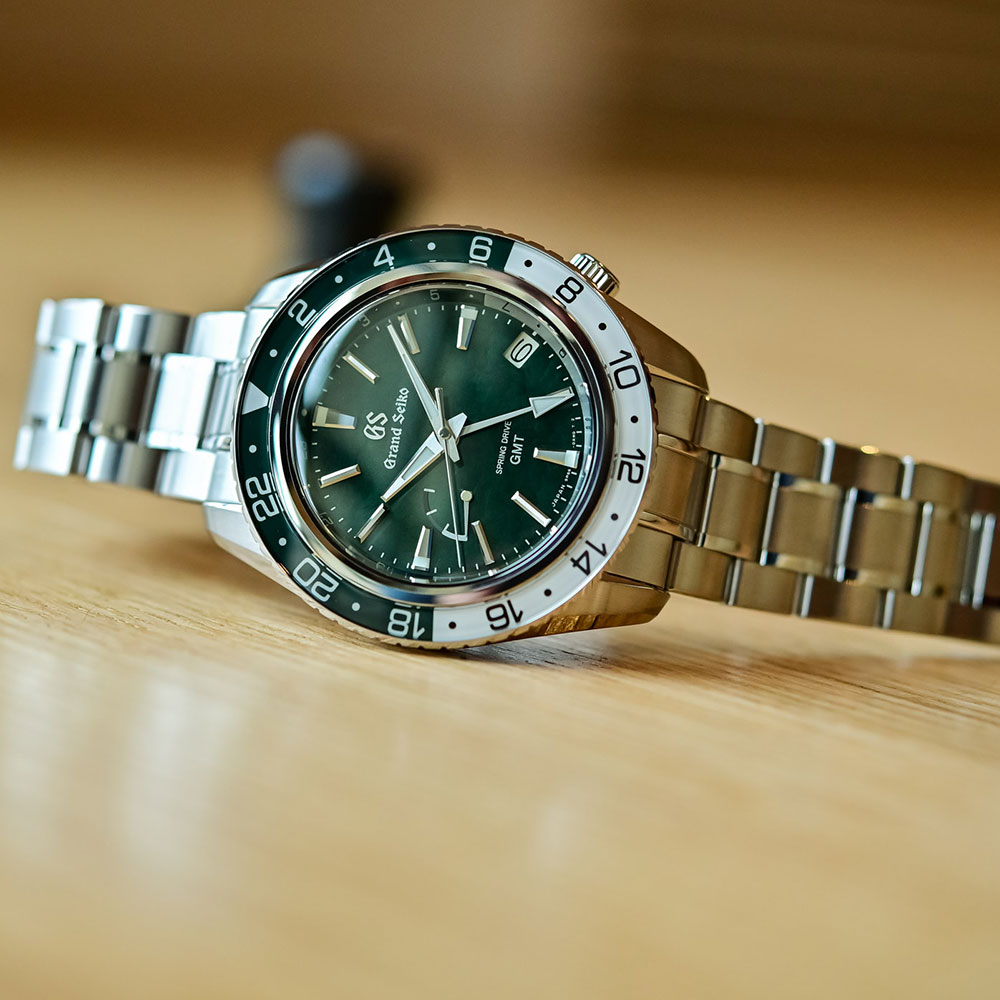 Hands-On With The Grand Seiko Spring Drive GMT Hotaka Peaks SBGE295