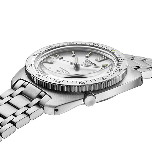Seiko 5 Sports SRPL91 Bezel